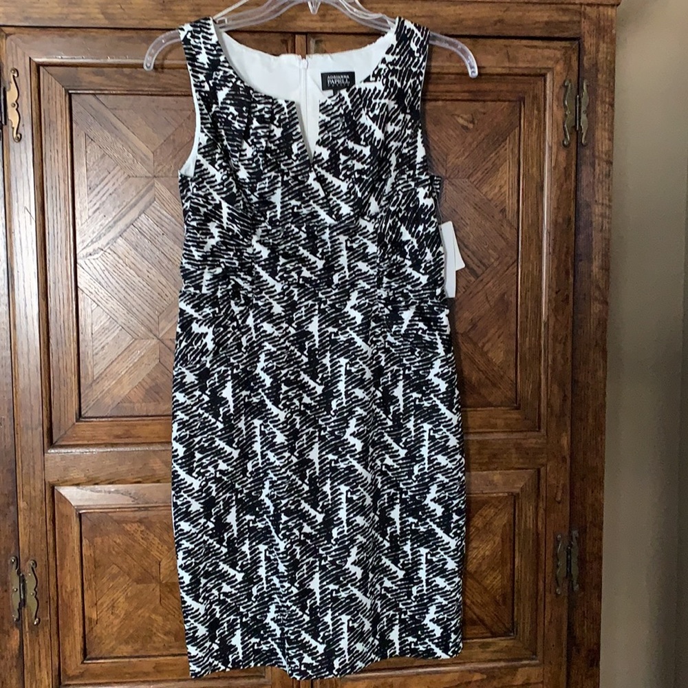 Adriana Papell Sleeveless sheath dress! New!